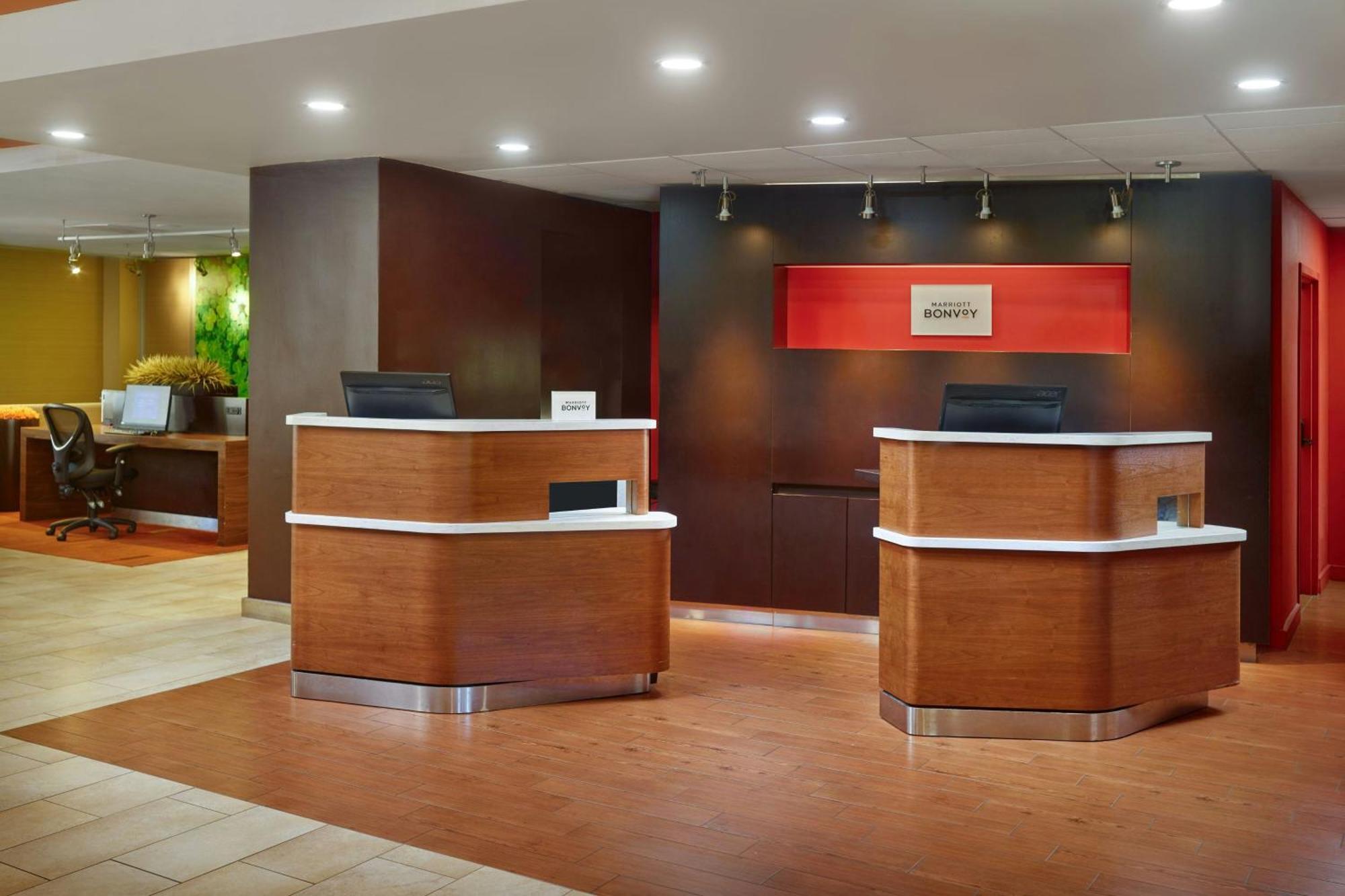 Hotel Courtyard By Marriott Baton Rouge Acadian Centre/Lsu Area Exterior foto