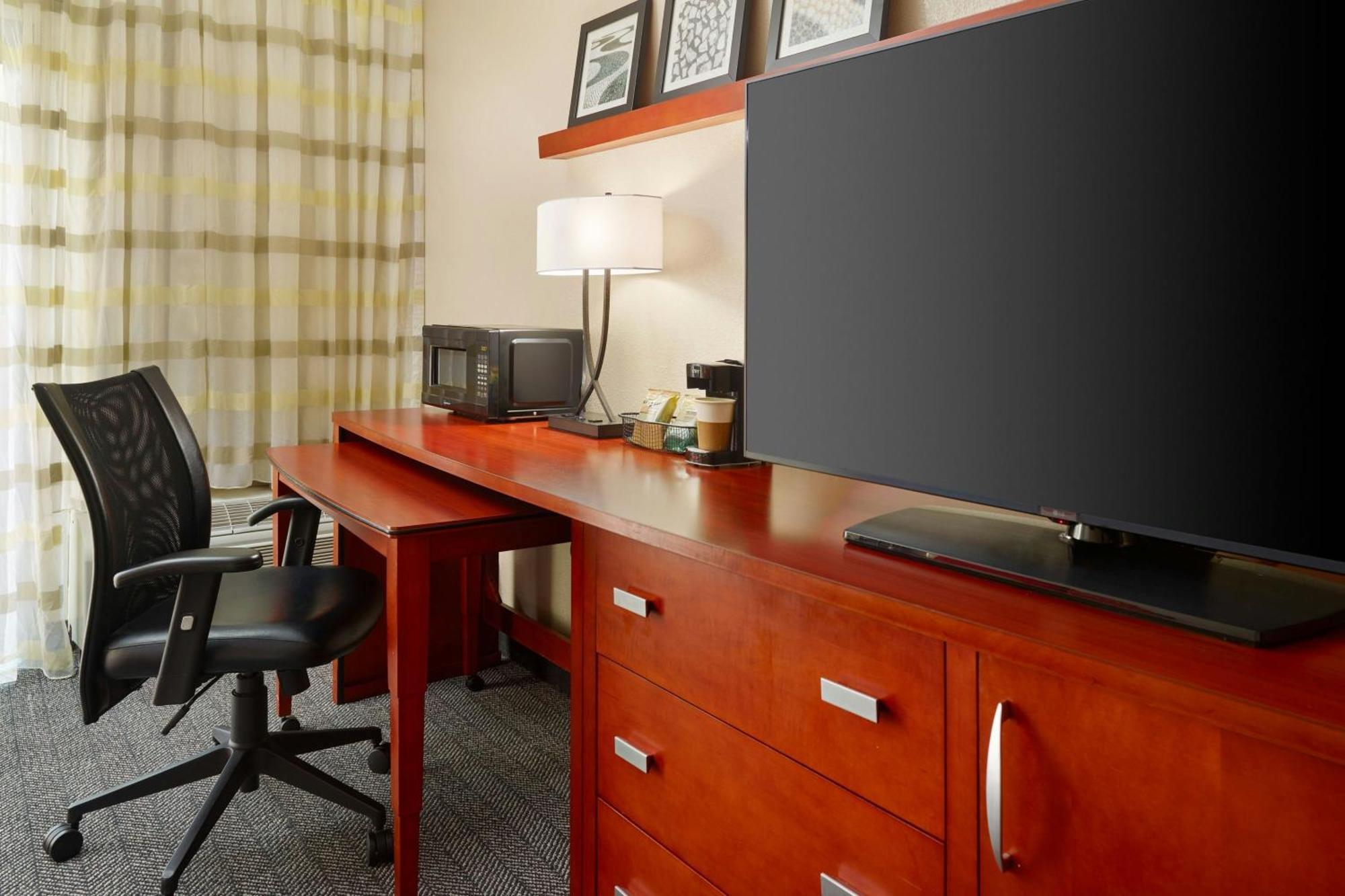 Hotel Courtyard By Marriott Baton Rouge Acadian Centre/Lsu Area Exterior foto